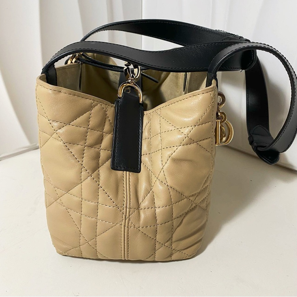 Dior Toujours Cannage Quilted Leather Tote Bag Beige & Black - Picture 6 of 14